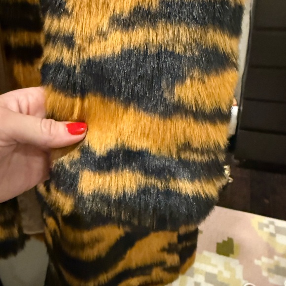Jcrew Faux Fur Animal Print Coat - Picture 5 of 9